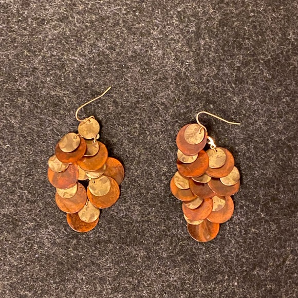 Mother of Pearl shell dangle earrings - Picture 1 of 5